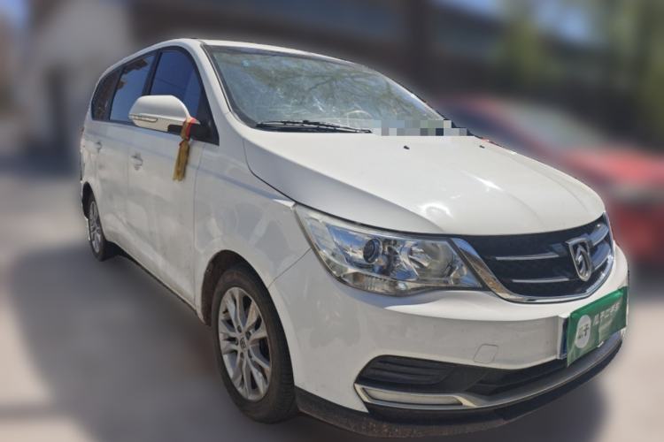 Used Baojun 730 2016 1.5L Manual Standard Version 7 Seats Front Right 45 Deg