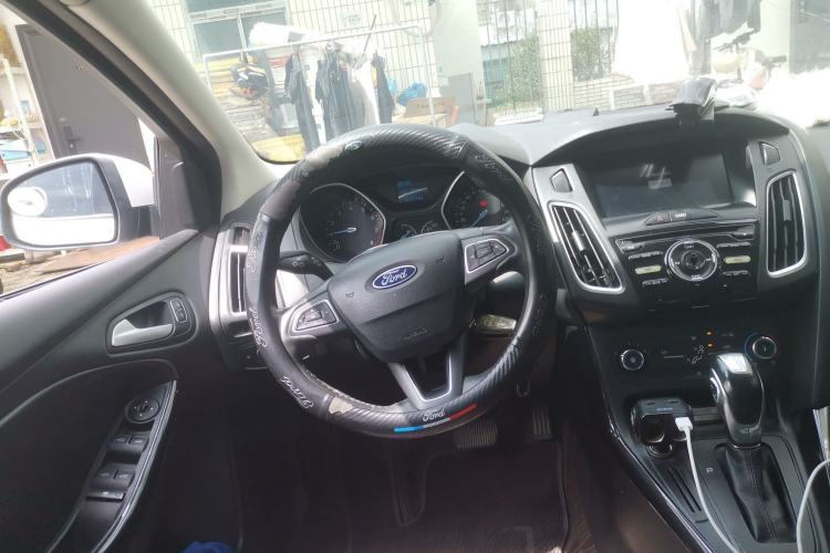 Used Ford Focus 2018 Sedan Classic 1.6L Automatic Trendy SmartDrive Edition