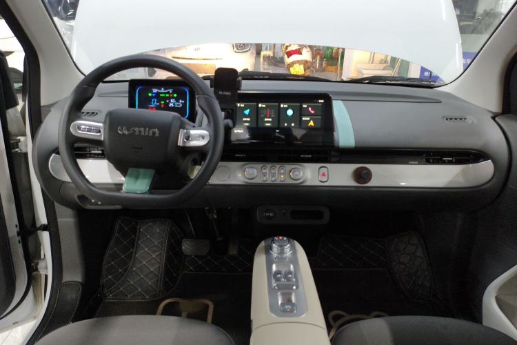 Used CHANGAN NEVO Lumin 2025 205 km Xiangqin Version Center Console