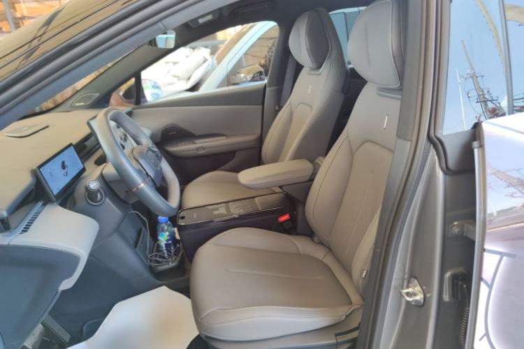 Used Lynk & Co Z20 2025 530 km Range Rear-Wheel Drive Pro