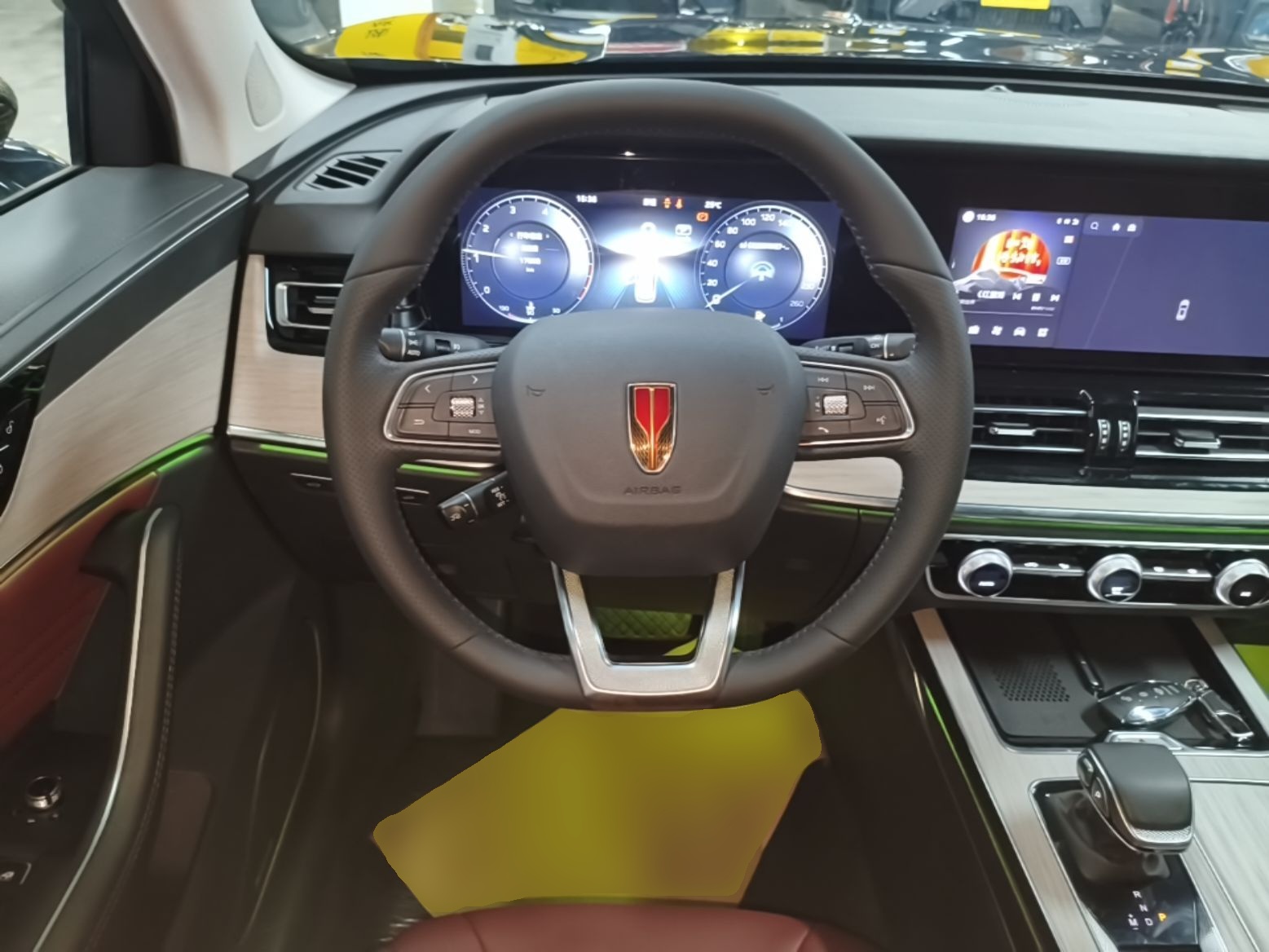 Hongqi HS5 2025 2.0T Two-Wheel Drive Flagship Pro Edition - Chinese Trim Xiang — снимка 13