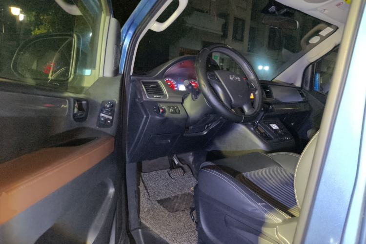 Used SAIC MAXUS G10 2019 PLUS 2.0T Automatic Elite Edition China VI Standard