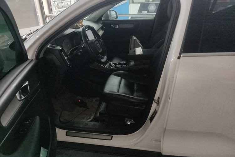 Used Volvo XC40 2021 T4 Four-Wheel Drive Smart Luxury Edition