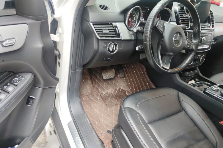 Used Mercedes-Benz GLE Coupe 2018 GLE 320 4MATIC Coupe SUV Driver Seat