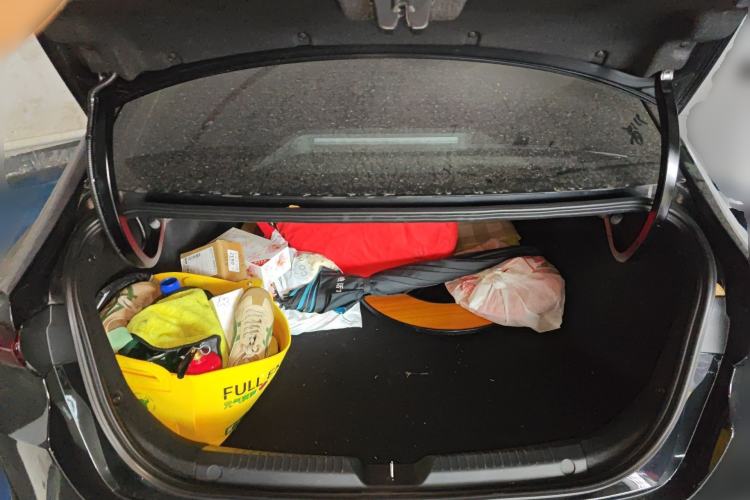 Used GAC Trumpchi EMPOW 2021 270T DCT J11 Version Trunk