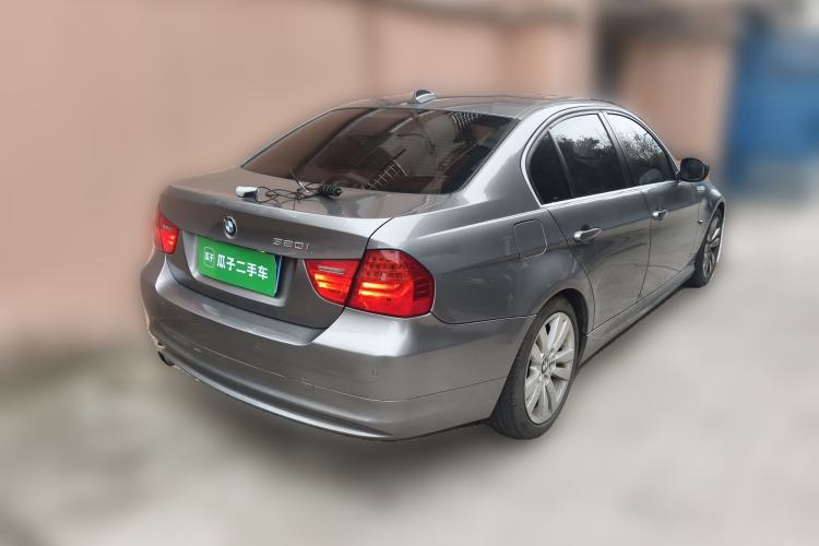 Used BMW 3 Series 2010 320i Luxury Model
