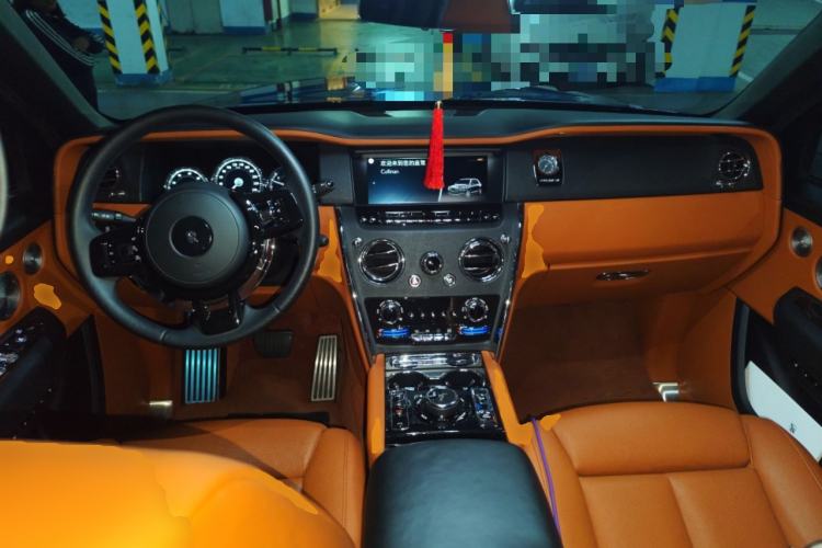 Used Rolls-Royce Cullinan 2018 Five-Seater Version
