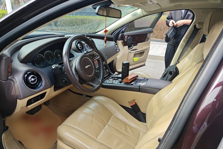 Used Jaguar XJ 2013 XJL 3.0 SC Panoramic Business Edition
