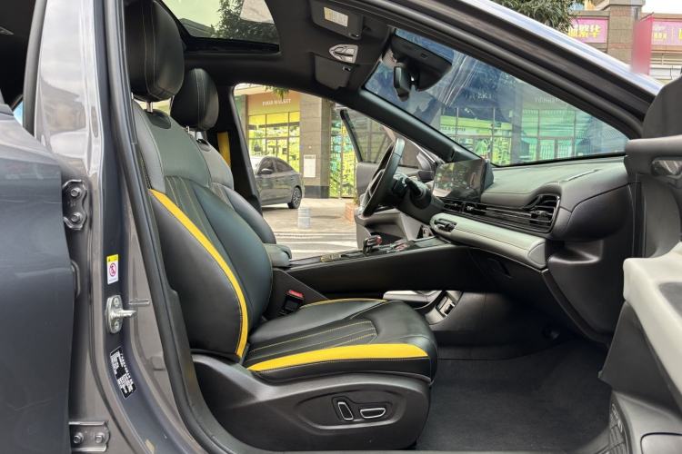 Used GAC Trumpchi EMPOW 2021 270T DCT J16 Version
