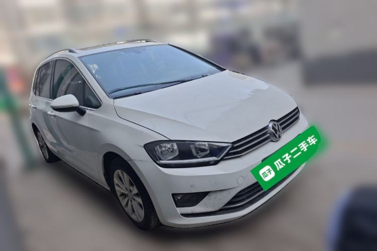 Used Volkswagen Golf Sportsvan 2016 230TSI Automatic Trend Edition Front Right 45 Deg