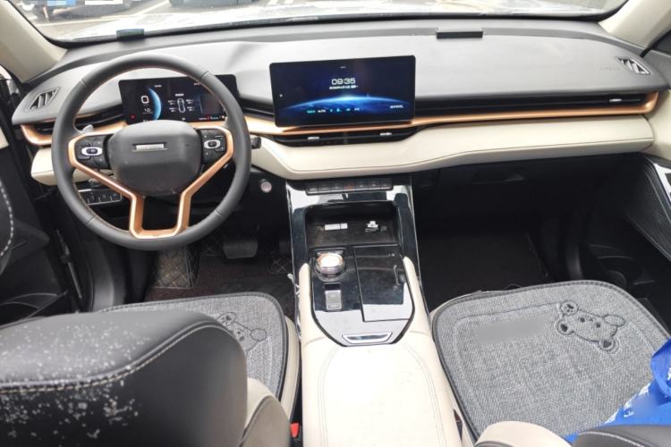 Used Haval H6 2021 3rd Generation 1.5T Automatic Two-Wheel Drive Pro Center Console