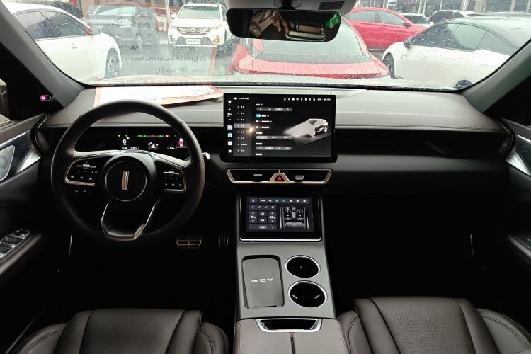 Used Wey Mocha New Energy 2024 Hi4 Four-Wheel Drive Long-Range Version Center Console