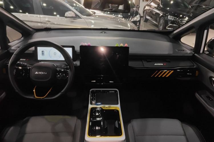 Used AION Y 2022 70 Intelligent Edition Lithium Iron Phosphate