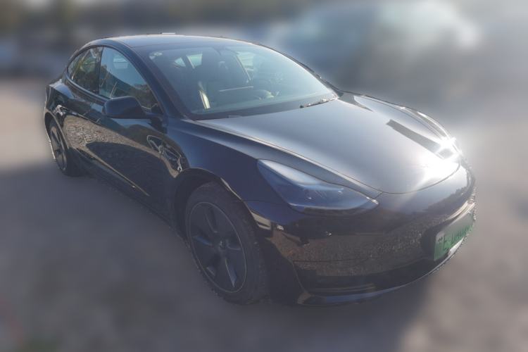 Used Tesla Model 3 2022 Rear-Wheel-Drive Version Front Right 45 Deg
