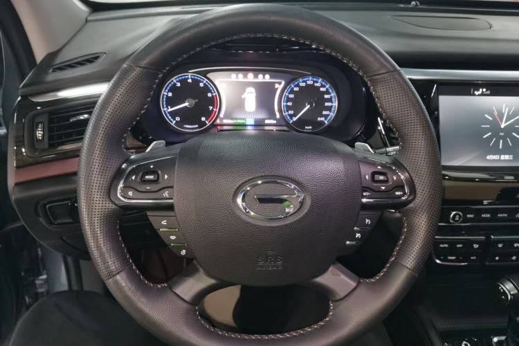 Used GAC Trumpchi GS8 2017 320T Two-Wheel Drive Luxury Smart Connectivity Version (7 Seats)
