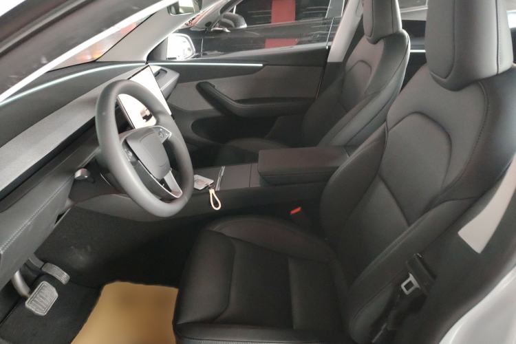 Used Tesla Model Y 2025 Rear-Wheel Drive First Edition