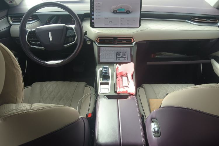 Used Wey Latte DHT-PHEV 2022 1.5T Two-Wheel-Drive Extra-Large Version
