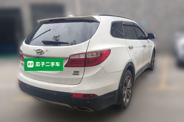 Used Hyundai Grand SantaFe 2013 3.0L 7-Seater Two-Wheel Drive Comfort Edition Rear Right 45 Deg