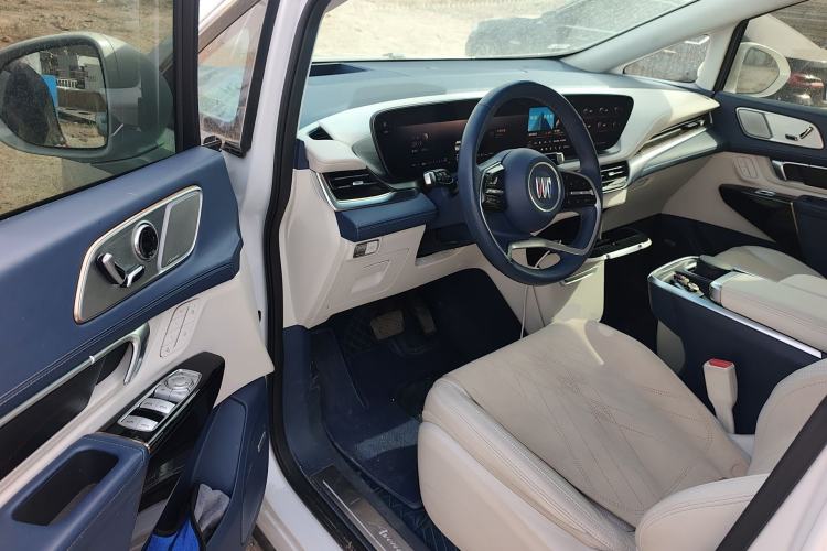 Used Buick Century 2023 2.0T Six-Seater Yinshi Edition