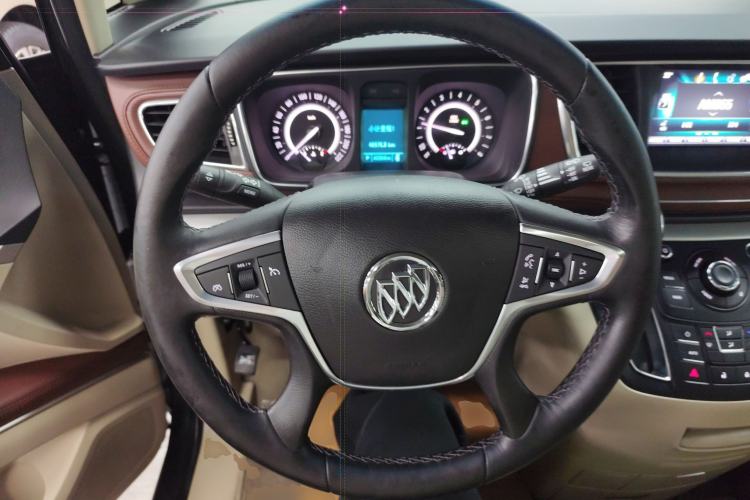 Used Buick GL8 2018 28T Luxury Model China VI Standard
