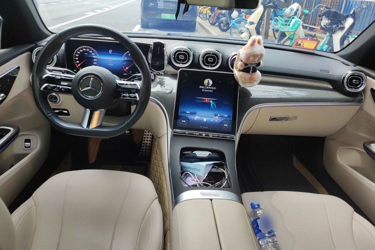 Used Mercedes-Benz CLE 2024 CLE 260 Coupe Center Console