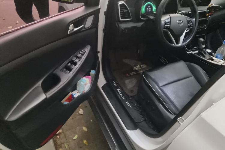 Used Hyundai Tucson 2020 280TGDi Two-Wheel-Drive GLS Fashion Edition China VI Standard Driver Seat