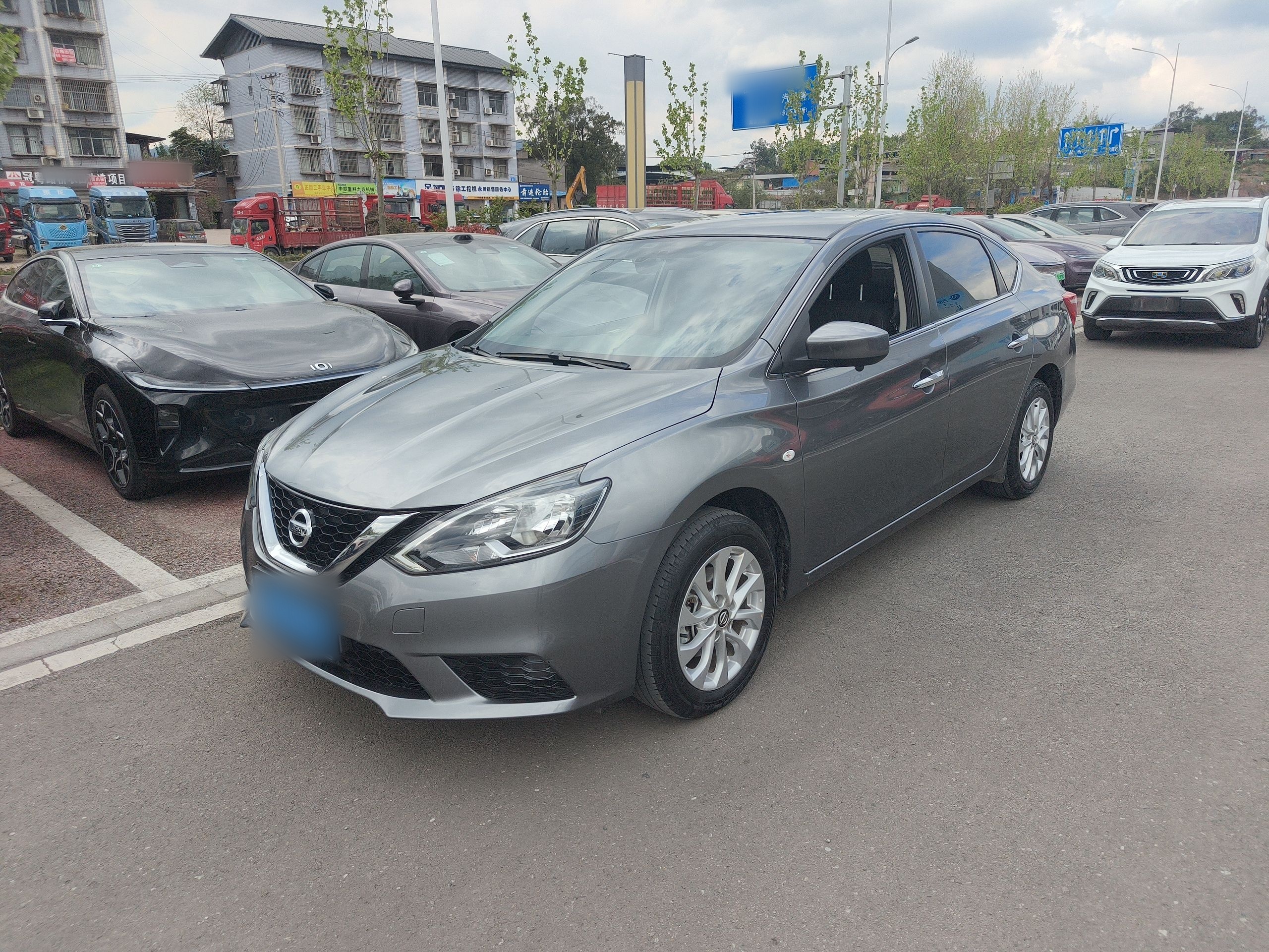 Под передней частью автомобиля