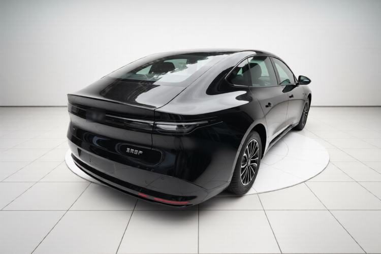 Used Nissan N7 2025 510 Air Rear Right 45 Deg