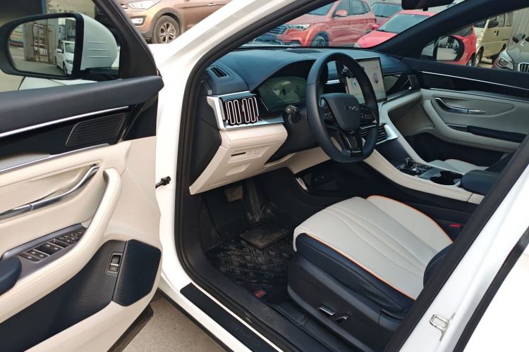 Used BYD Song PLUS New Energy 2023 Champion Edition DM-i 110KM Flagship Model Driver Seat