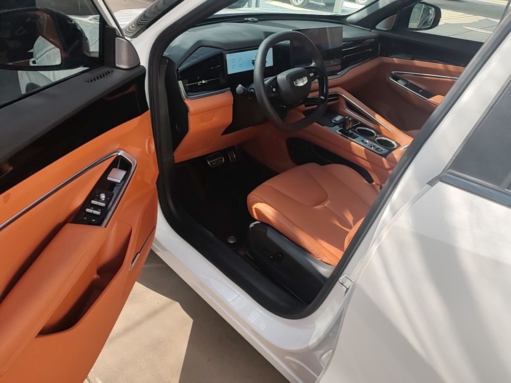 Geely Auto Emgrand X7 Sport 2026 Model 1.5TD Beloved — снимка 18