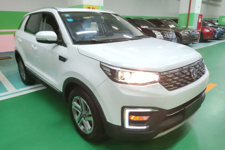 Used CHANGAN CS55 2018 1.5T Automatic Colorful Edition China V Standard Front Right 45 Deg