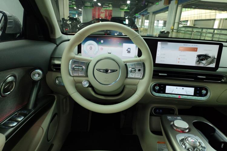 Used Genesis GV60 2023 Single-Motor Rear-Drive Luxury Edition Steering Wheel