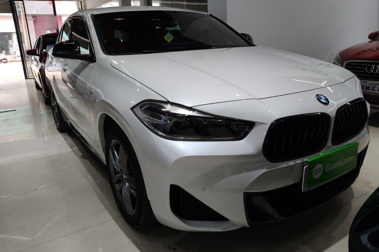 Used BMW X2 2021 sDrive25i Leading Model M Sport Package Front Right 45 Deg