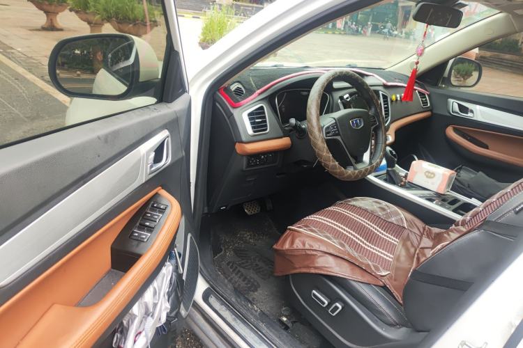 Used Geely Auto Vision X6 2019 1.4T CVT 4G Connected Flagship Version China VI Standard