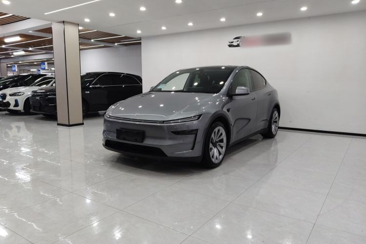Used Tesla Model Y 2025 Rear-Wheel-Drive Version

