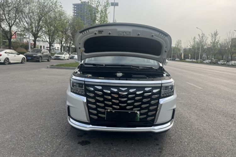 Used JAC Refine RF8 PHEV 2024 Zhiling Edition 1.5T 150KM Prestige Model – Lithium Iron Phosphate Exterior 1