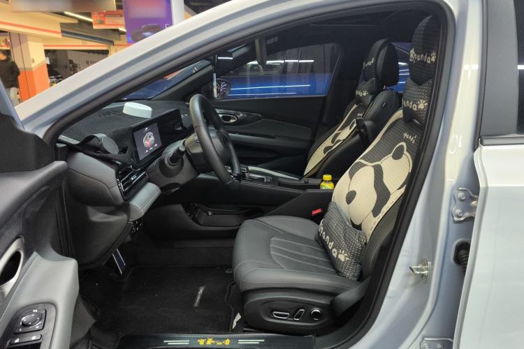 Used GAC Trumpchi EMPOW 2024 270T DCT Yingbao R-Style Edition