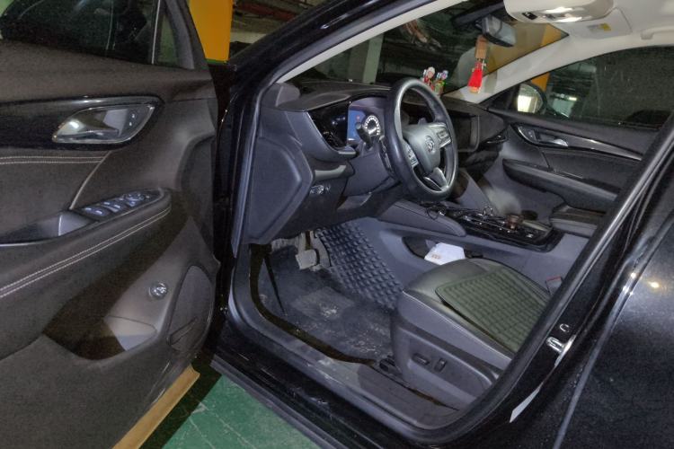 Used Buick Envision 2022 Encore Plus 652T Five-Seat Luxury Model Driver Seat