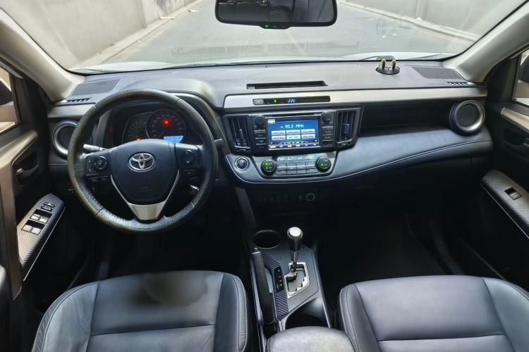 Used Toyota RAV4 2015 2.5L Automatic 4x4 Elite Edition
