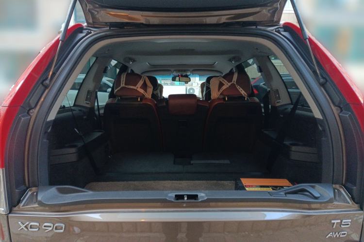 Used Volvo XC90 2013 2.5T T5 Executive Upgrade Edition Trunk