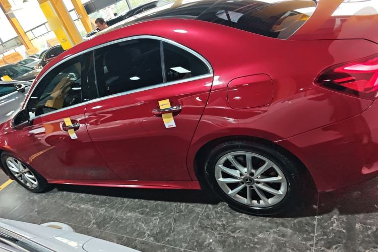 Used Mercedes-Benz A-Class 2020 Restyled A 200 L Sport Sedan Fashion Version
