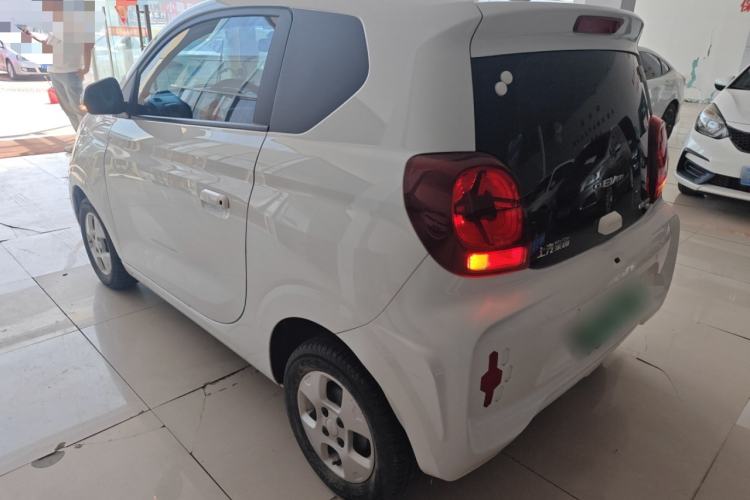 Used Roewe Clever 2021 302 km New Four-Seater Super-Efficient Version Rear Left 45 Deg