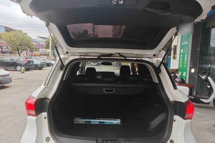 Used GAC Trumpchi GS4 2018 235T Automatic Two-Wheel Drive Luxury Smart Connectivity Version Trunk