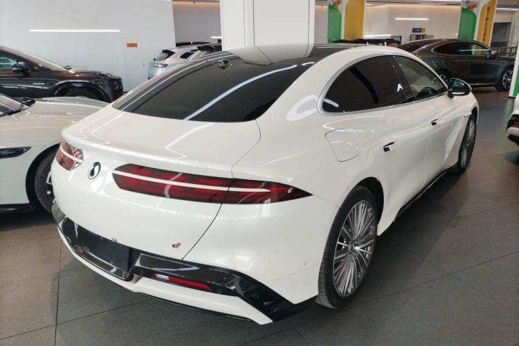 Used Denza Z9 2024 1100 km All-Wheel-Drive Ultra Version
