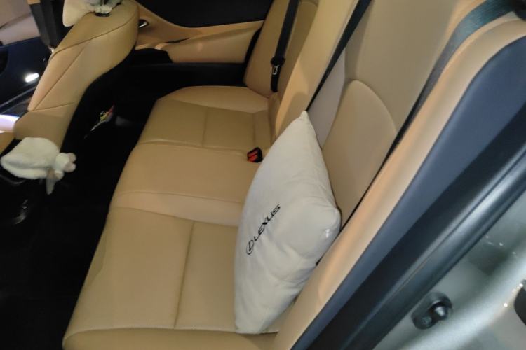 Used Lexus ES 2022 200 Excellence Edition
