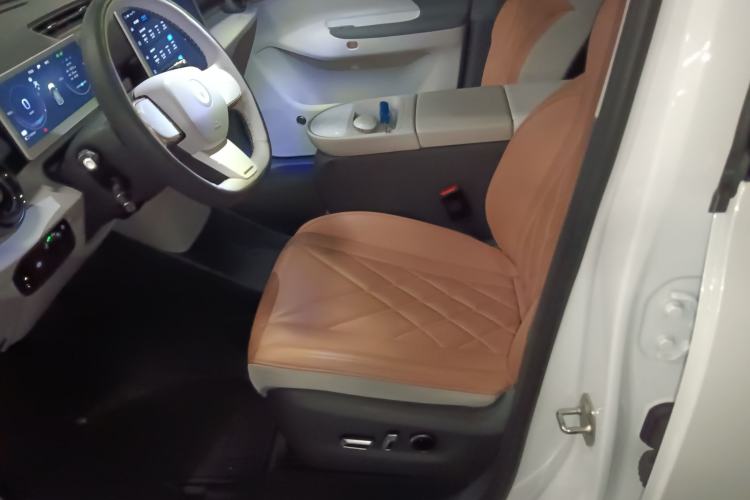 Used ARCFOX Kaola 2023 Family Edition Pro
