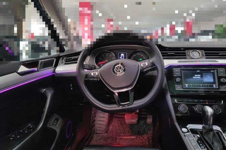 Used Volkswagen Magotan 2019 330TSI DSG Leading Model China VI Standard Steering Wheel