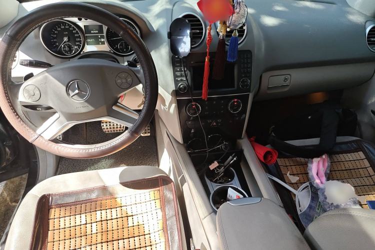 Used Mercedes-Benz M-Class 2010 ML 300 4MATIC