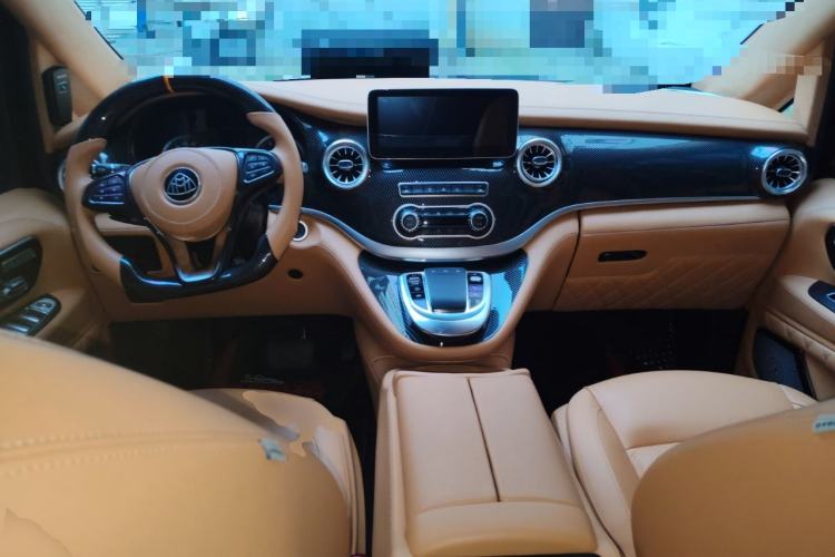 Used Mercedes-Benz Vito 2021 2.0T Business Version 7 Seats Center Console