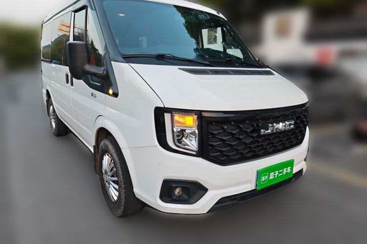 Used JMC Fushun 2023 2.0T Automatic Short-Wheelbase Low-Roof Commercial & Multi-Purpose Passenger Vehicle 6-Seater with Dual-Opening Tailgate Front Right 45 Deg